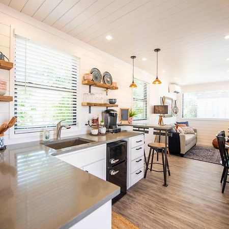 La Casita-Shipping Container House Near Magnolia/Baylor Bellmead Exterior foto