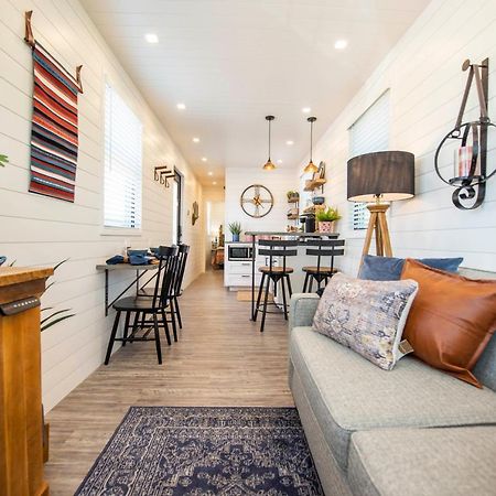 La Casita-Shipping Container House Near Magnolia/Baylor Bellmead Exterior foto